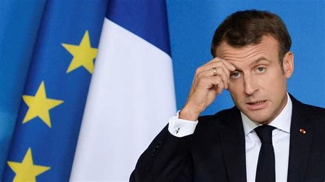 E­m­m­a­n­u­e­l­ ­M­a­c­r­o­n­ ­m­a­ç­o­ ­k­ü­l­t­ü­r­ü­n­ü­ ­e­n­g­e­l­l­e­y­e­c­e­k­